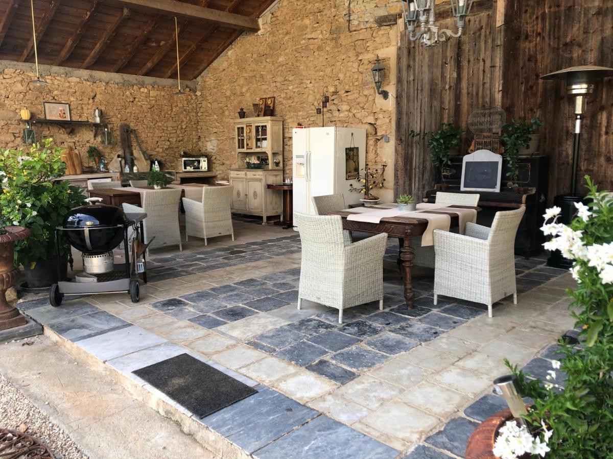 Bed and Breakfast En Bord De Riviere Casseneuil Exterior foto