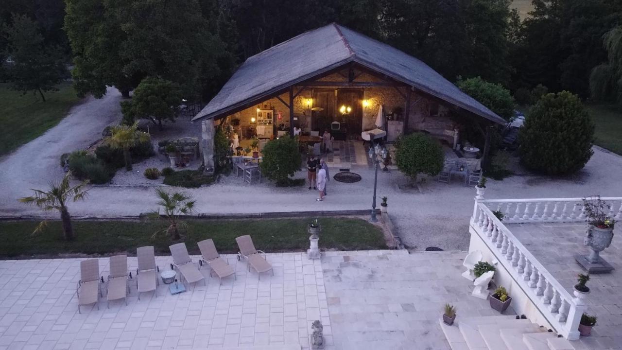 Bed and Breakfast En Bord De Riviere Casseneuil Exterior foto