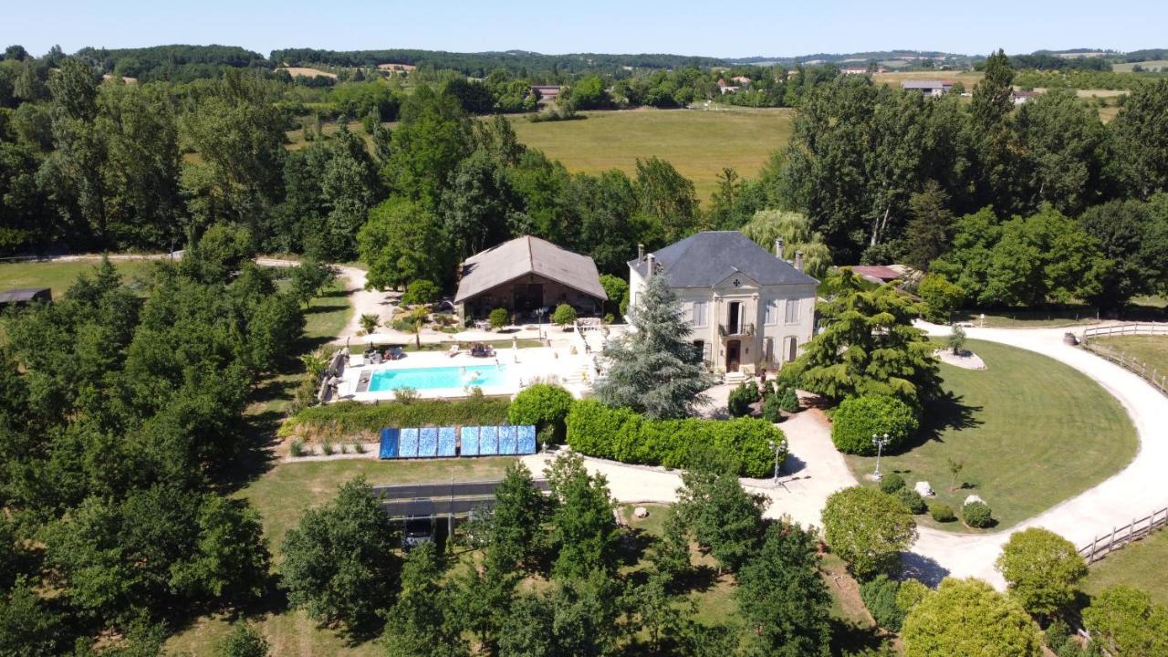 Bed and Breakfast En Bord De Riviere Casseneuil Exterior foto