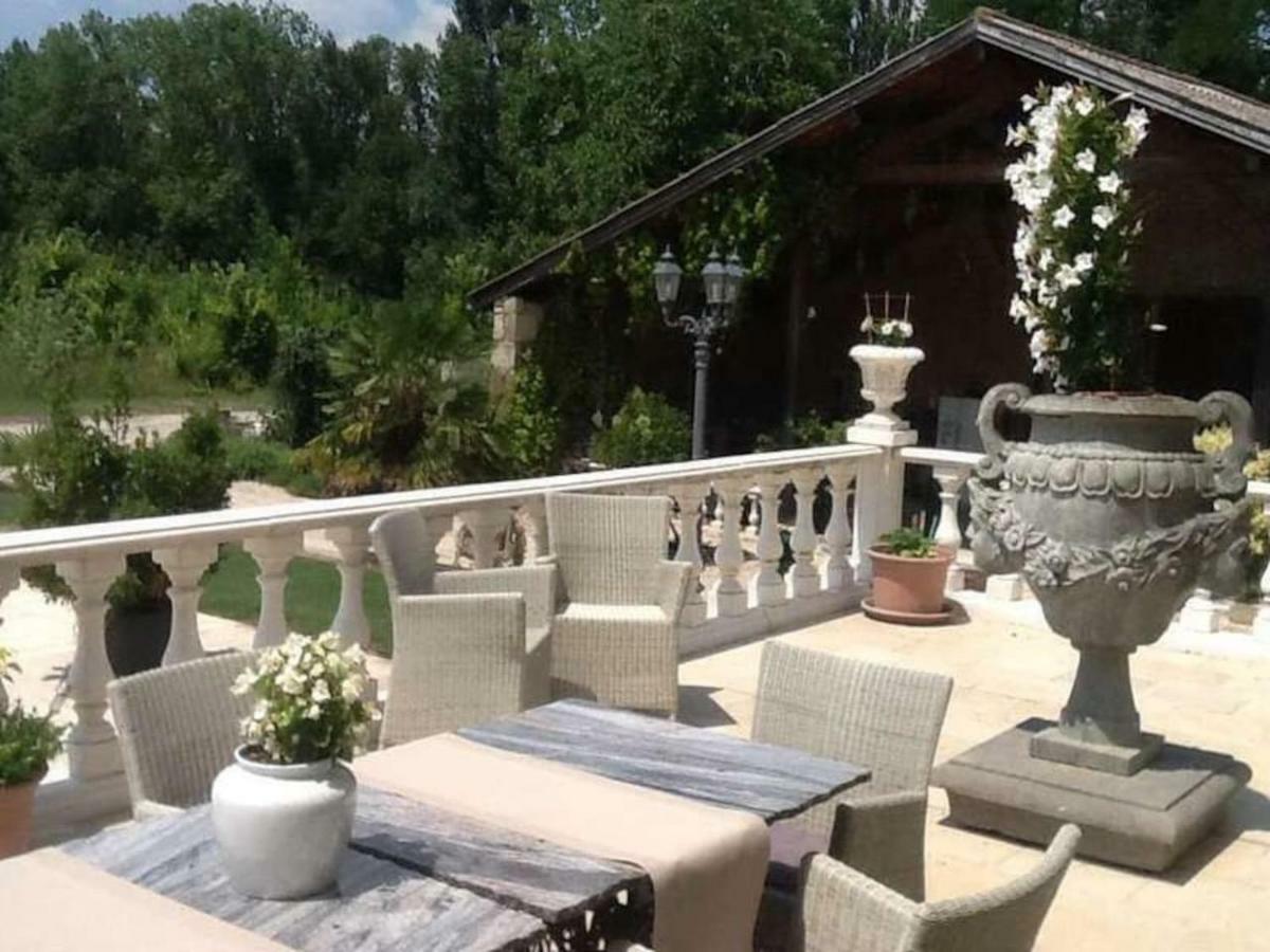 Bed and Breakfast En Bord De Riviere Casseneuil Exterior foto
