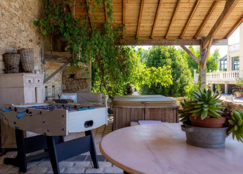Bed and Breakfast En Bord De Riviere Casseneuil Exterior foto